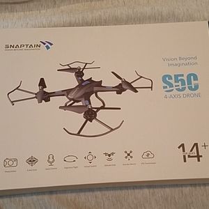 Snaptain S5C 4 Axis Drone New in Box